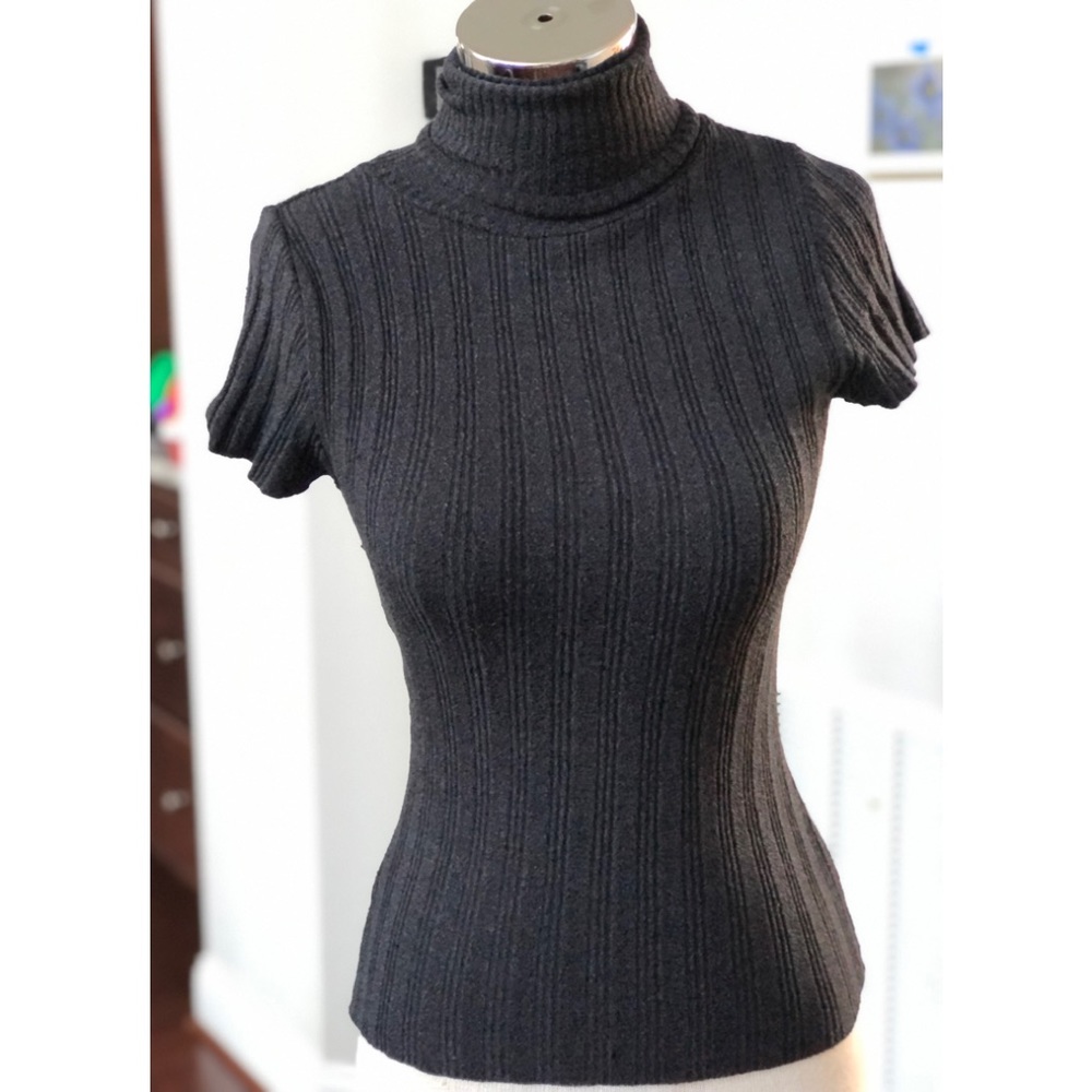Vintage Y2K Rave City Figure Hugging Turtleneck Top